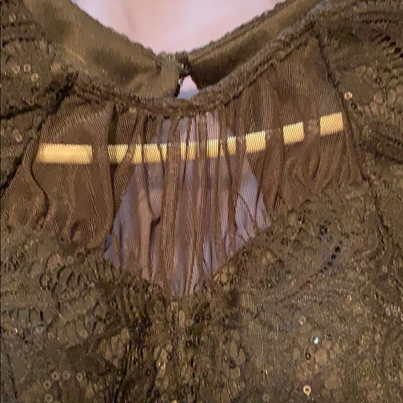 Dress - Picture 7 of 7